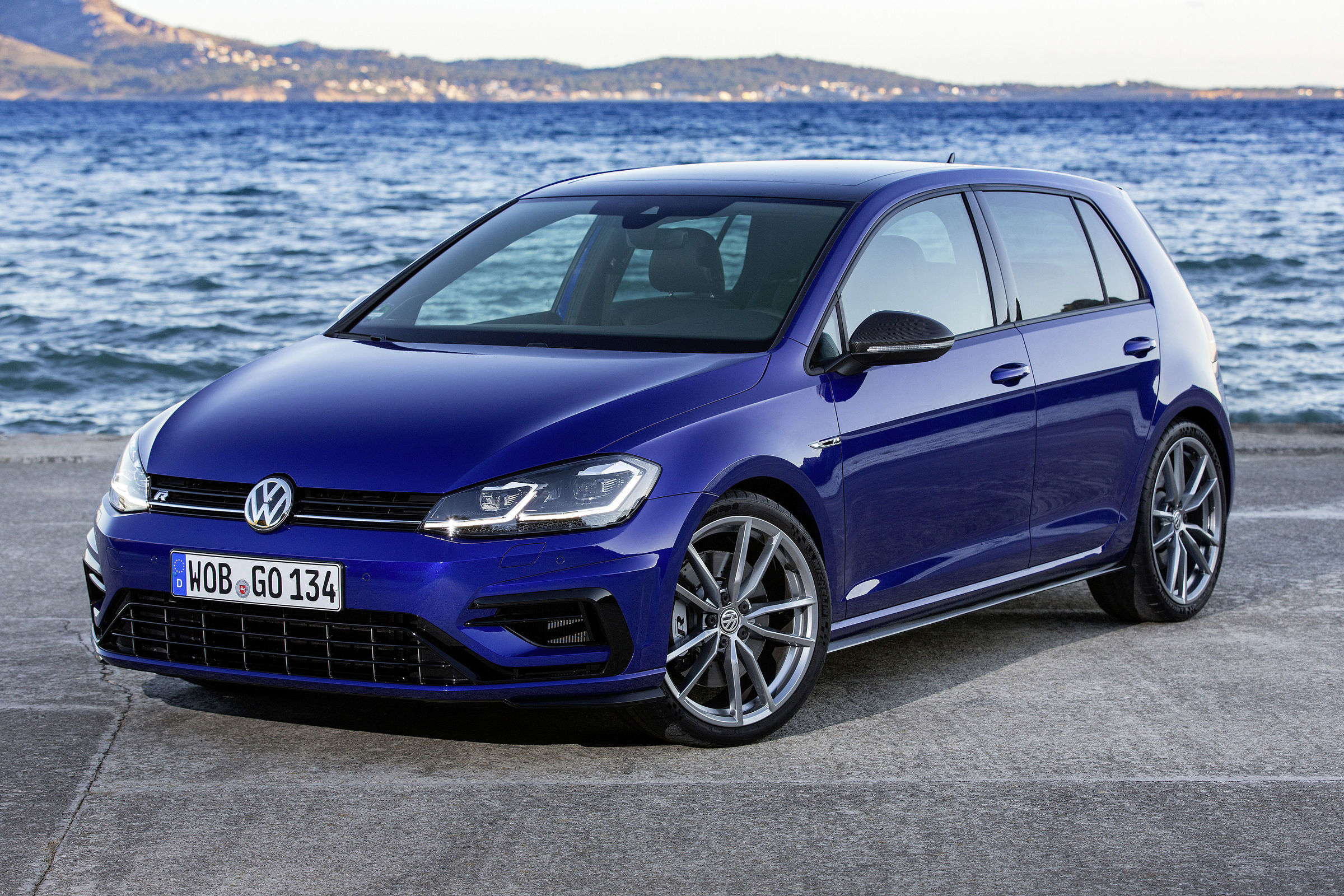 Golf R