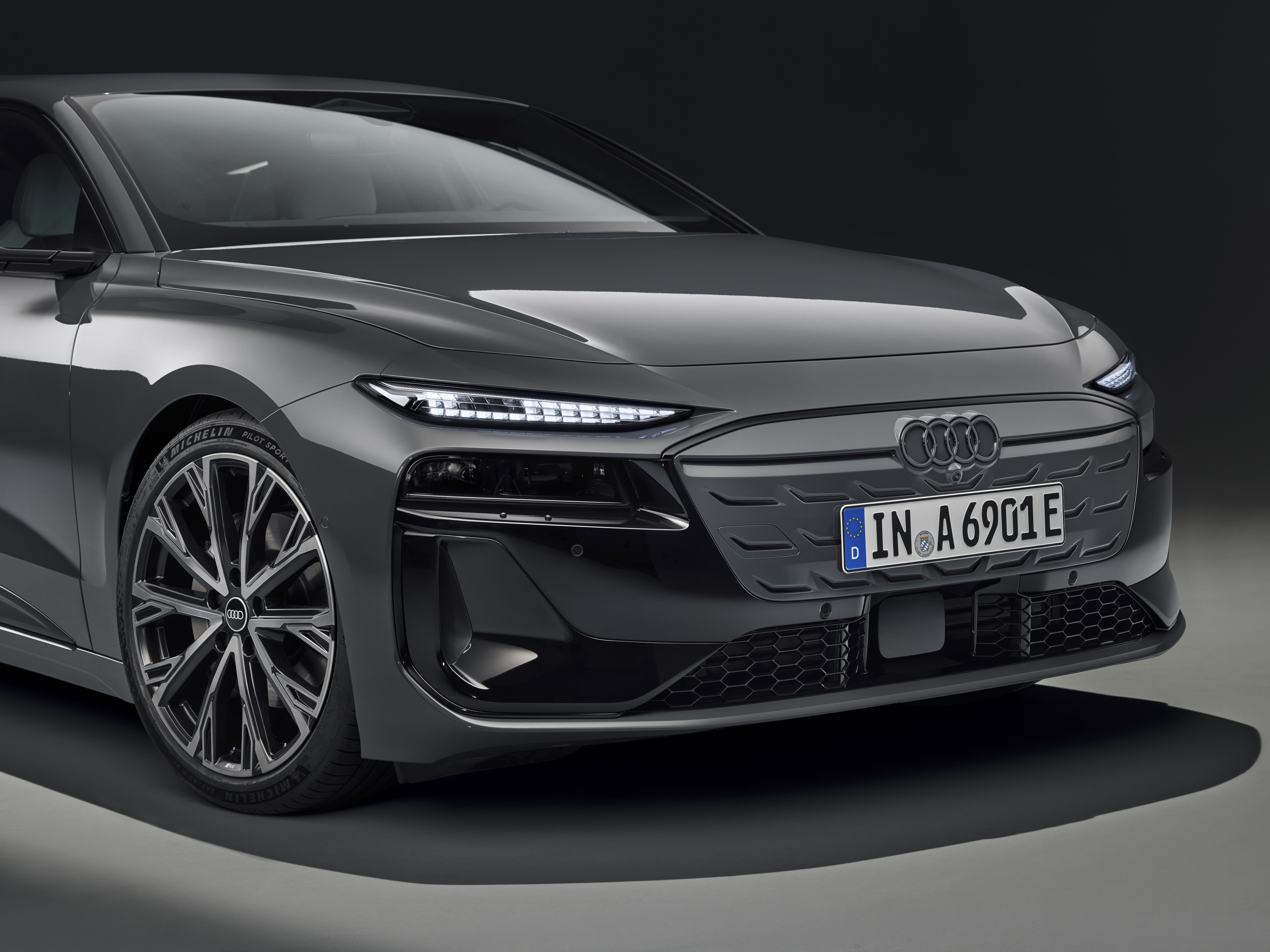 Verdenspremiere Audi A6 e-tron