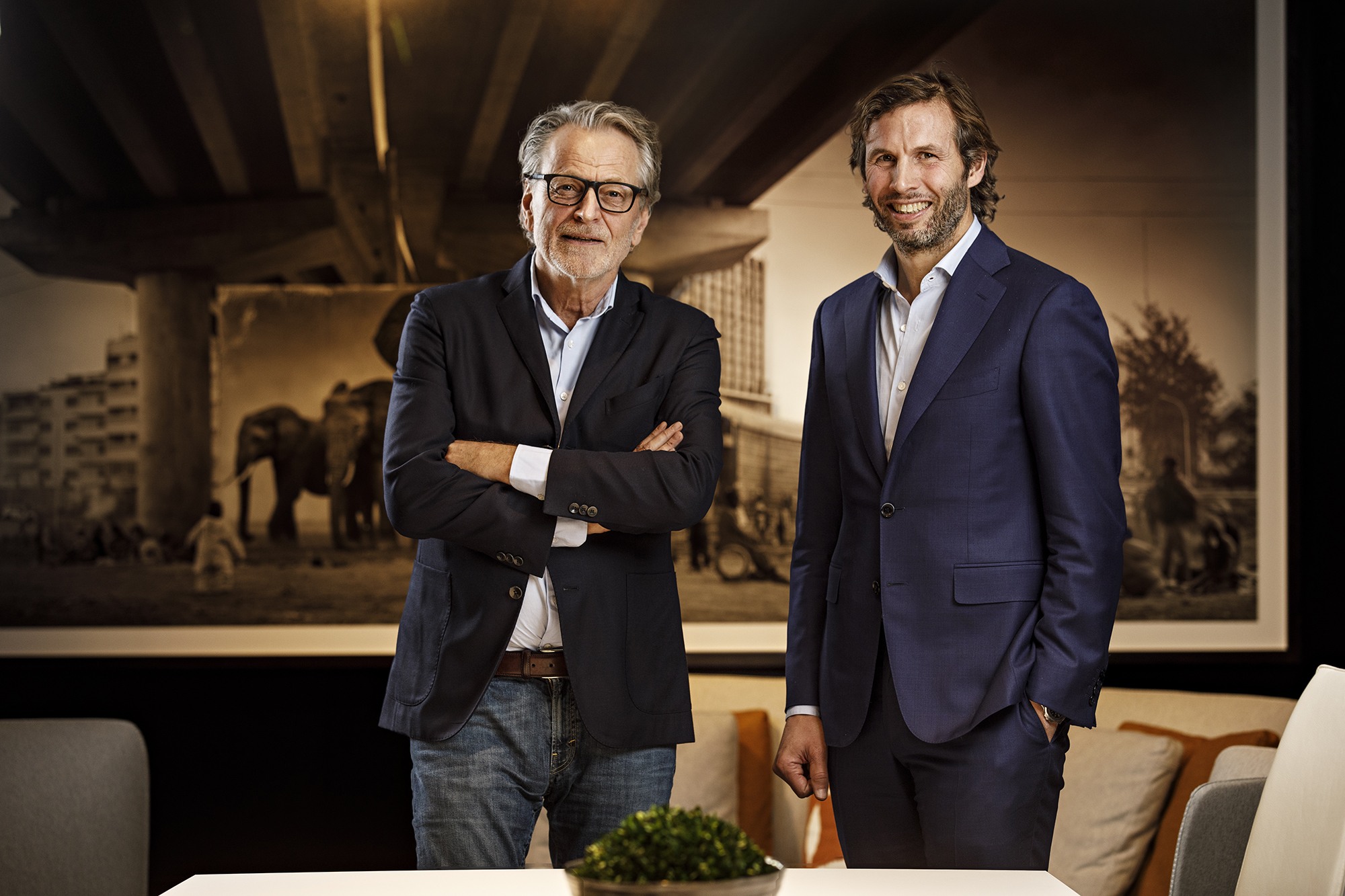 Harald Møller (60) går av som styreleder i Møller Mobility Group AS og Møller-familiens holdingselskap Aars AS. Øyvind Schage Førde (45) tar over som styreleder i de to selskapene, mens Harald Møller fortsetter som styremedlem og aktiv eier.