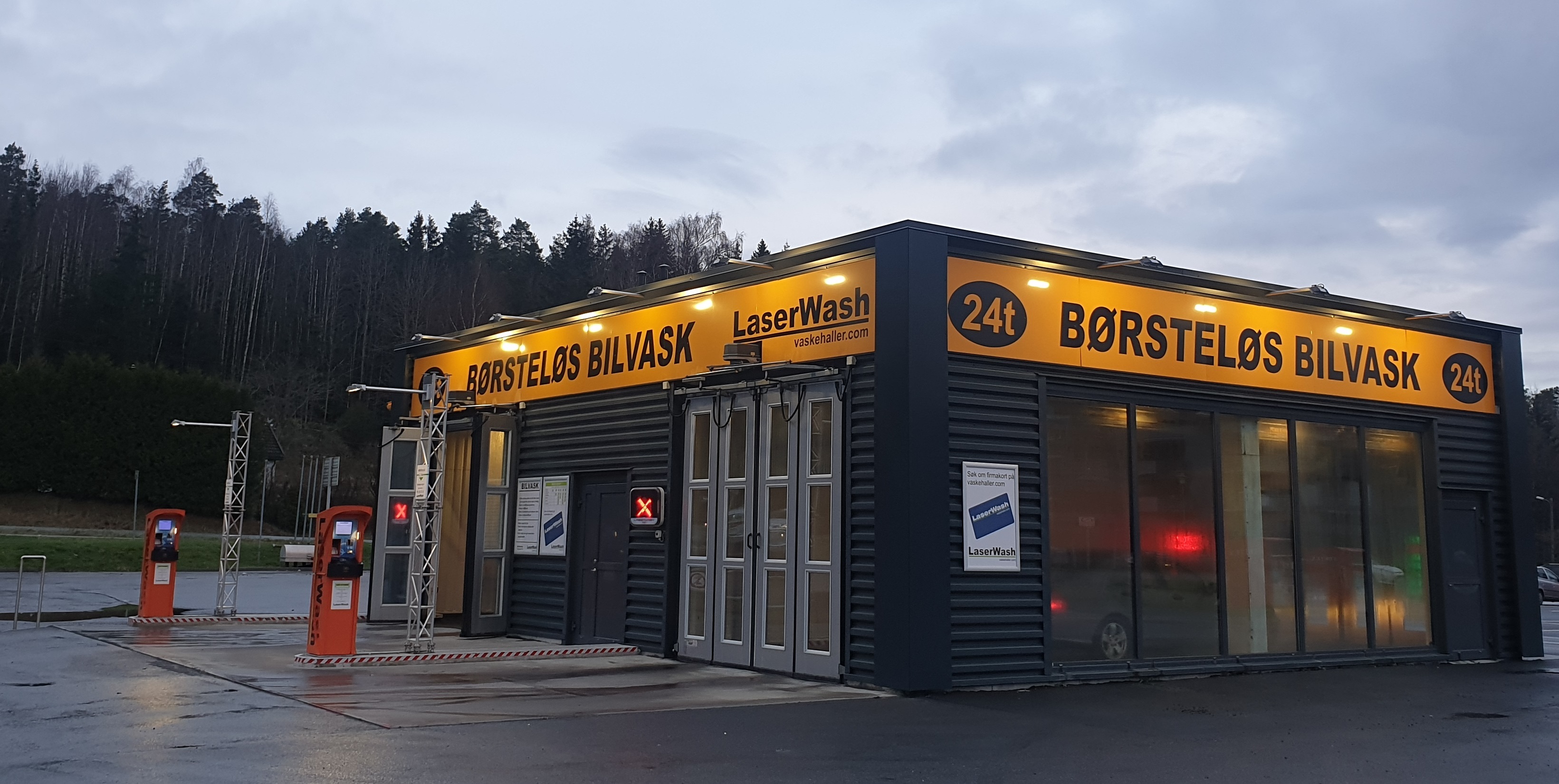 LaserWash AS er totalleverandør av utstyr og tjenester til bilvask. Kjernevirksomheten er utvikling og drift av vaskehaller.